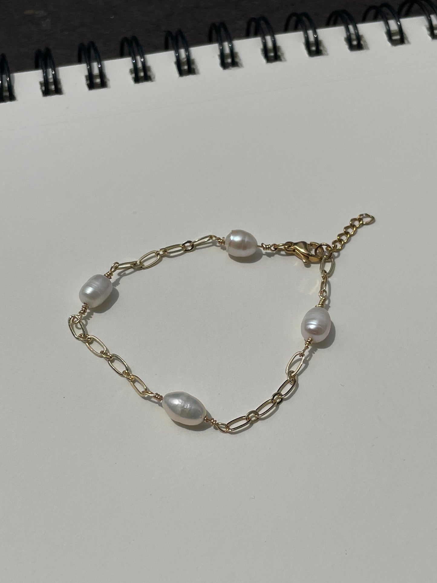Pearly Chain Bracelet