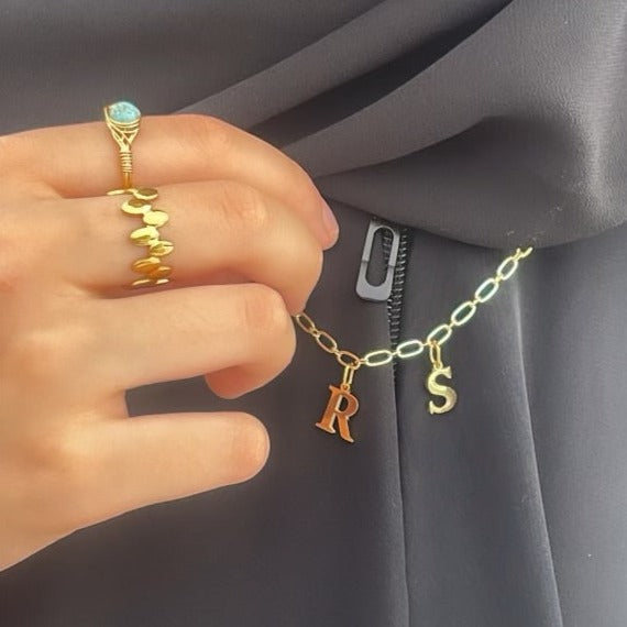 NAAM: custom Name Necklace