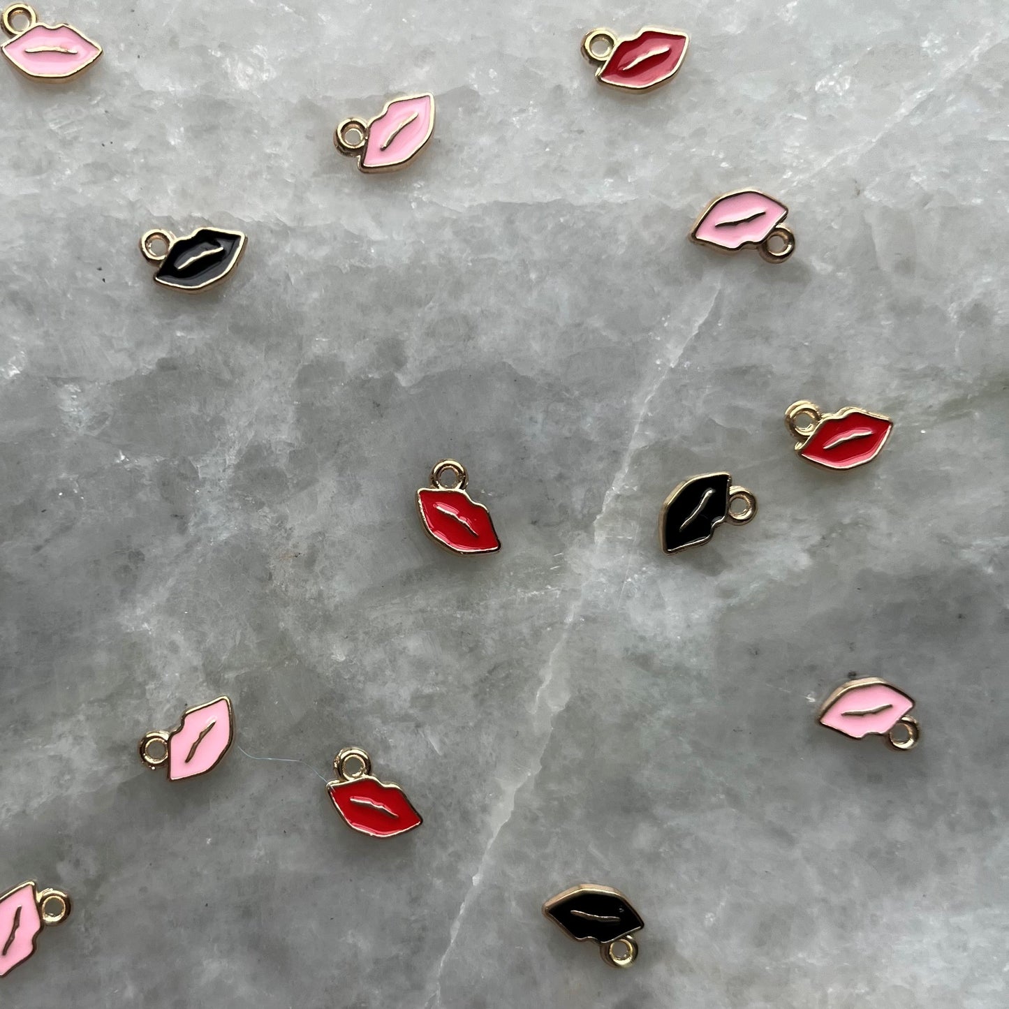 Multicolor Lips Charms